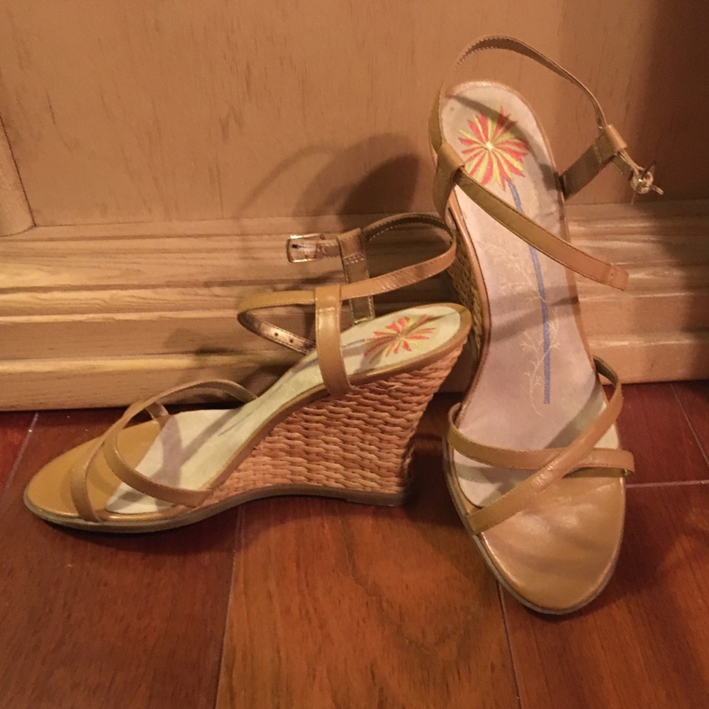 Bandolino BDSameena Sandals